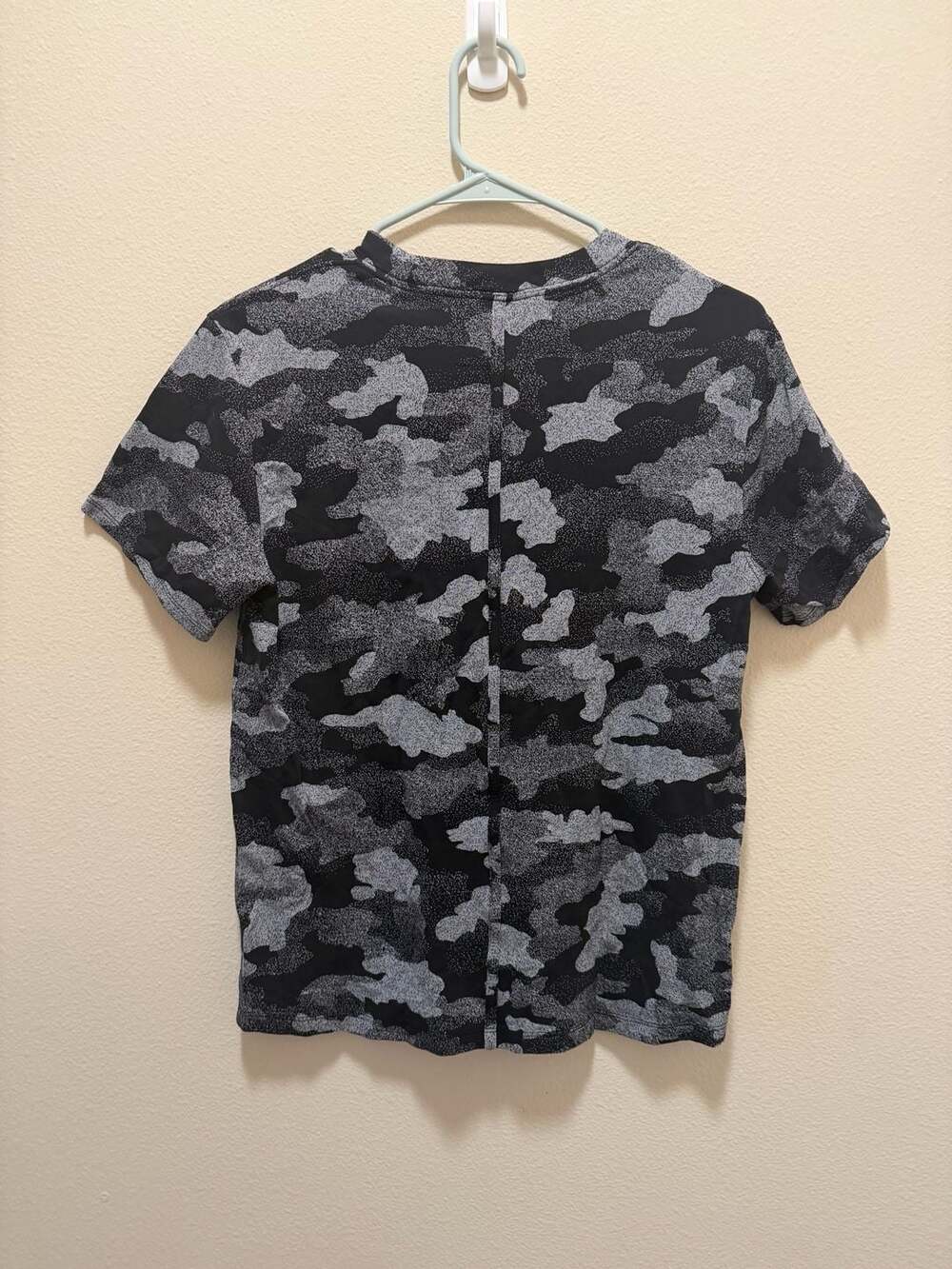 Lululemon Short Sleeve Training Tee Heritage Speckle Camo Black Grey Size 4 - Picture 3 of 4